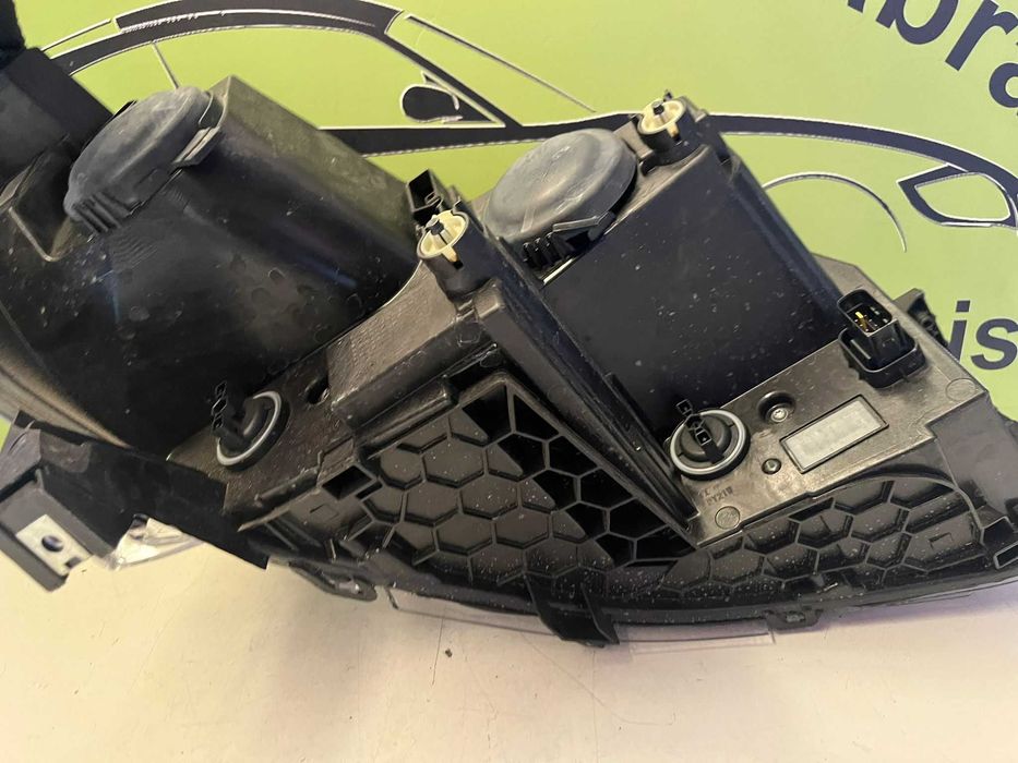 Expert / Jumpy / Proace / Vivaro - Farol Esquerdo - FF903