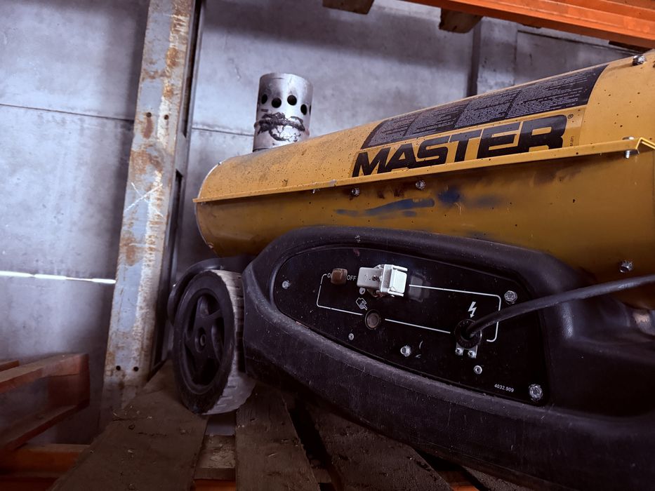 nagrzewnica olejowa master z odprowadzeniem spalin