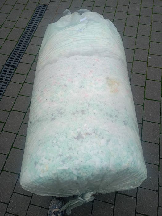 Gąbka wypełnienie poduszek