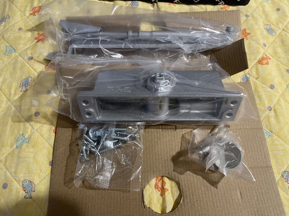 Доводчик дверний FRD 1000