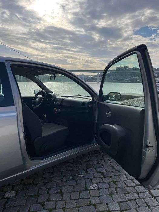 Nissan Micra Van Comercial