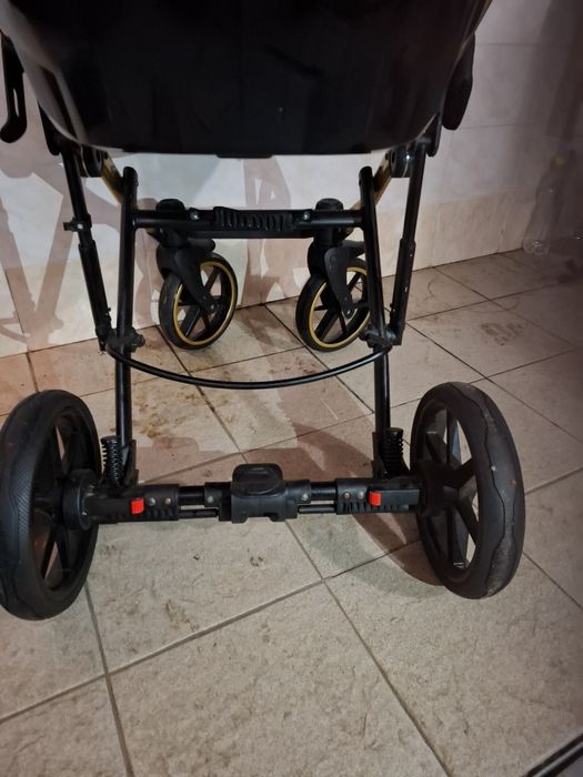 Коляска демисезонная  трансформер