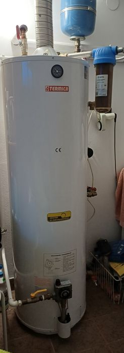 Gazowy podgrzewacz wody Termica P150SP 152 l, rok 2022, stan bardzo dobry