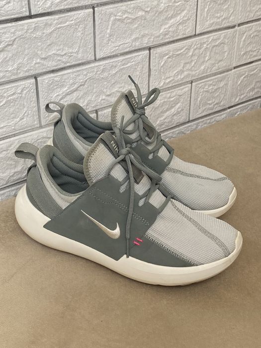 жіночі кросівки Nike E-Series AD б/у
