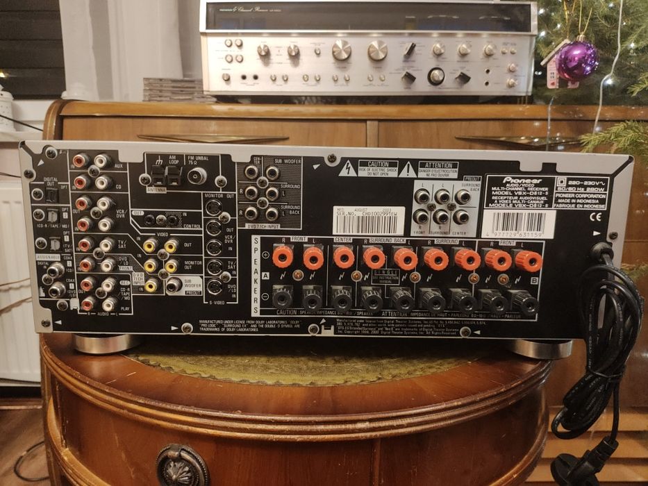 Amplituner Pioneer VSX D812 6.1 6x100W