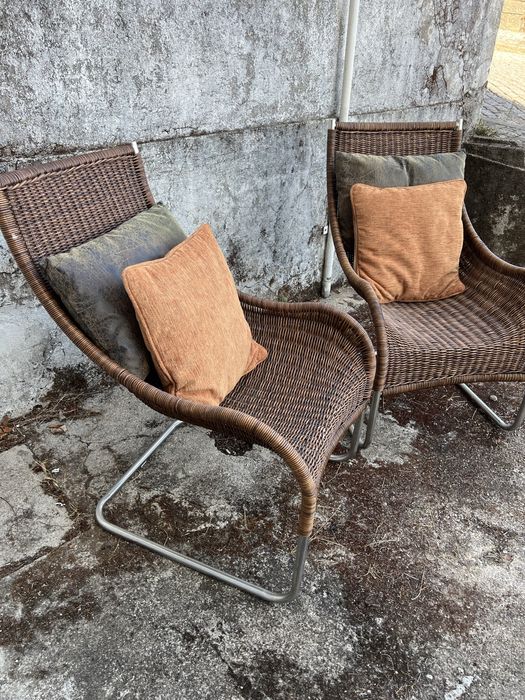 Cadeiras e almofadas