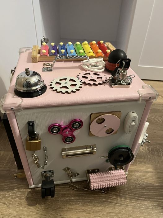 Бізікуб рожевий (+ функція тумби для зберігання)