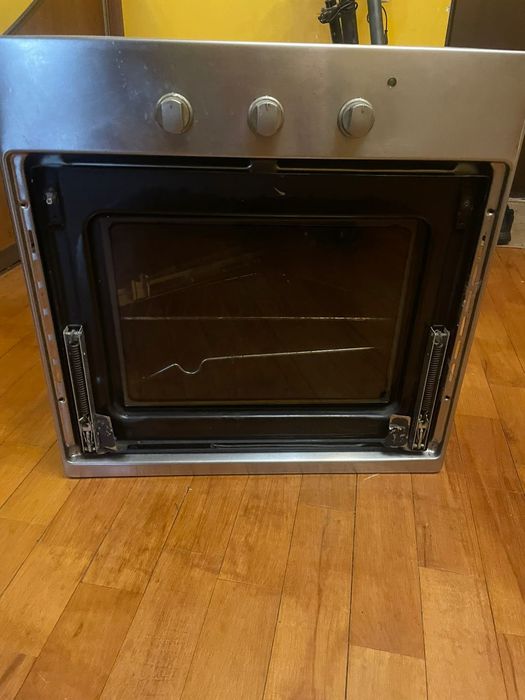 Продам Духовий шкаф Індезіт