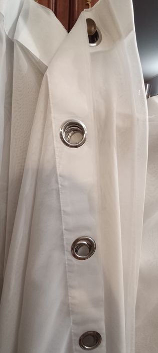 Ładne firany 2 szt. szer 4.0 m x wys. 1.45 m białe bez wzoru karnisz