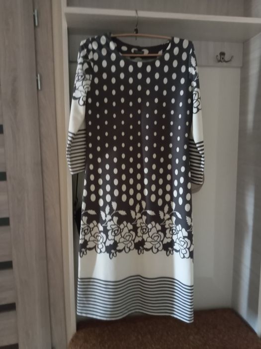 Продам жіночий одяг.