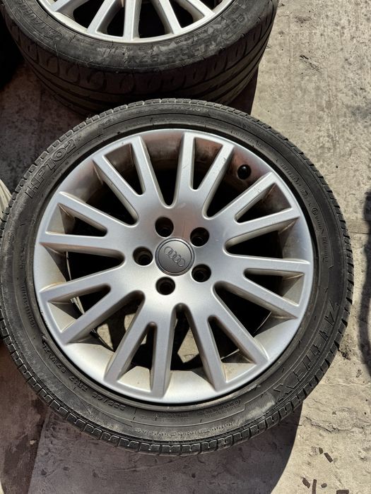 Диски з резиною ауді r17 235/45