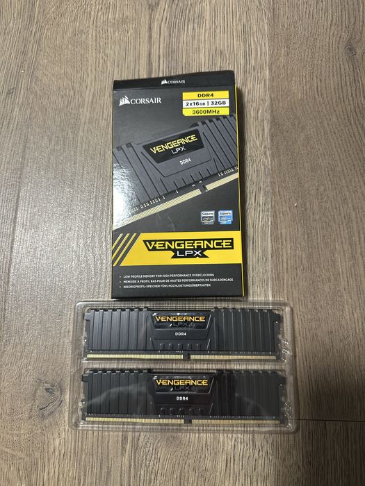 Оперативна памʼять Corsair Vengeance LPX DDR4 32GB - 2x16GB 3600 MHz