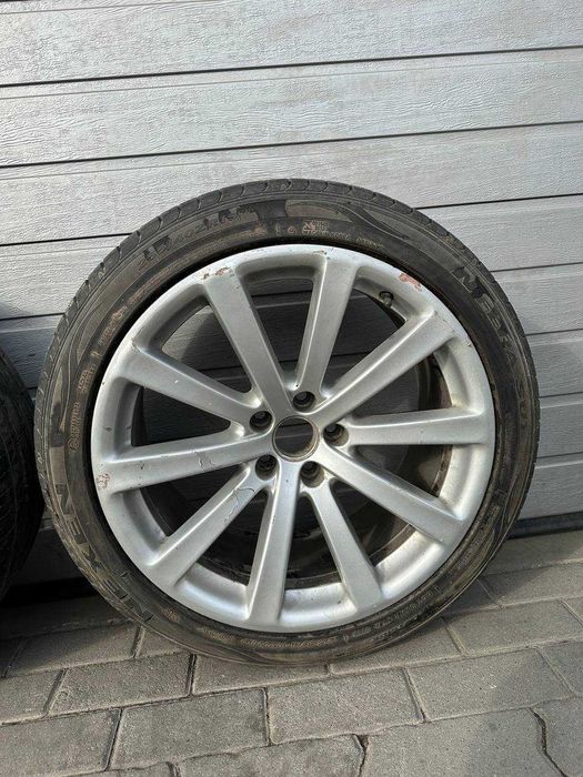 Шини, диски, колеса 255/40ZR19 5N0601025K ET33 9JX19H2