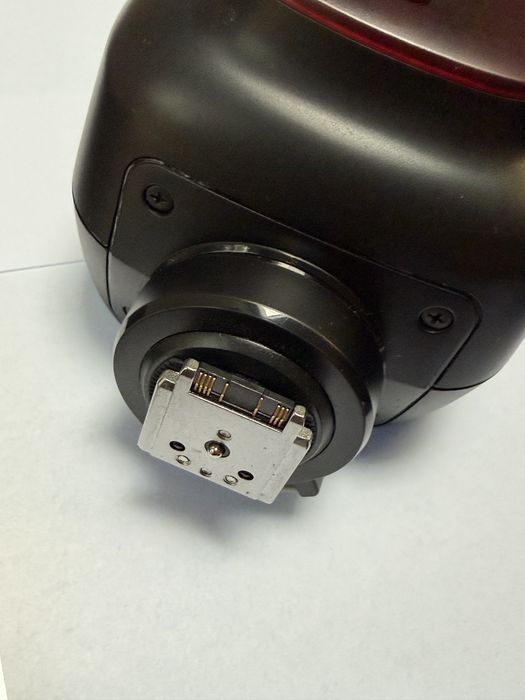 Lampa błyskowa Godox V1 do Sony