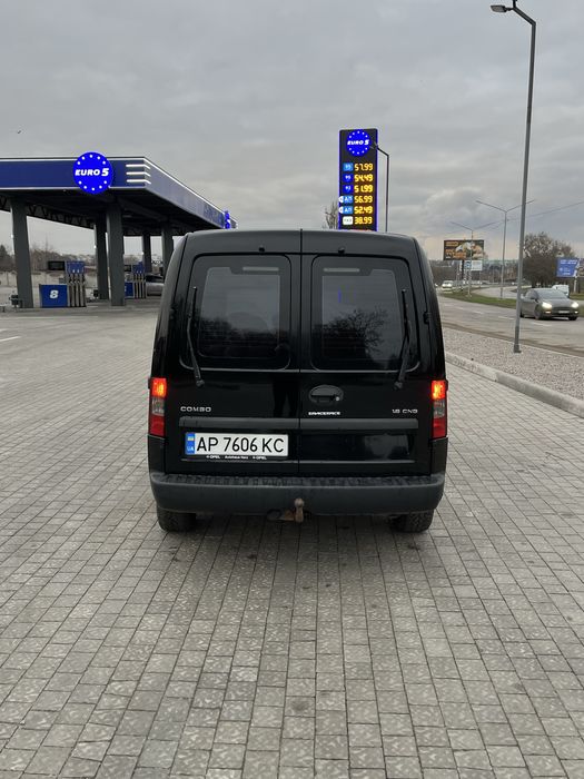 Продам(Обмен) Опель Комбо