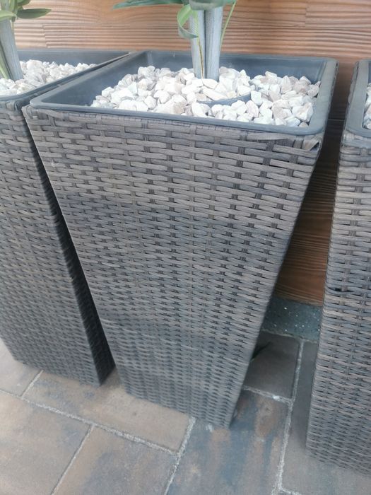 Doniczki ogrodowe 4szt