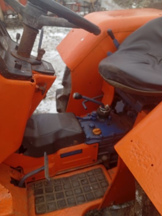 Traktor ogrodowy yanmar  YM2220D