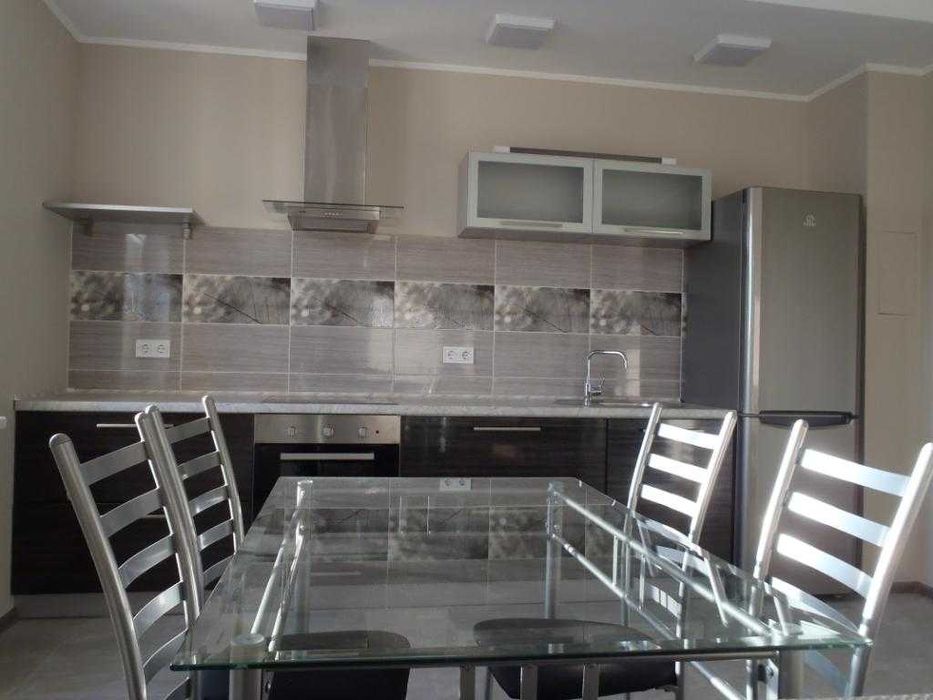 Шевченківський, ЖК Златоустівський, Дмитрівська 75, 2кім, без комісії