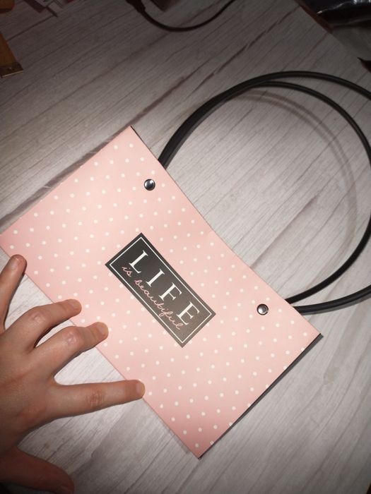 Пакет для букетів чи подарунків