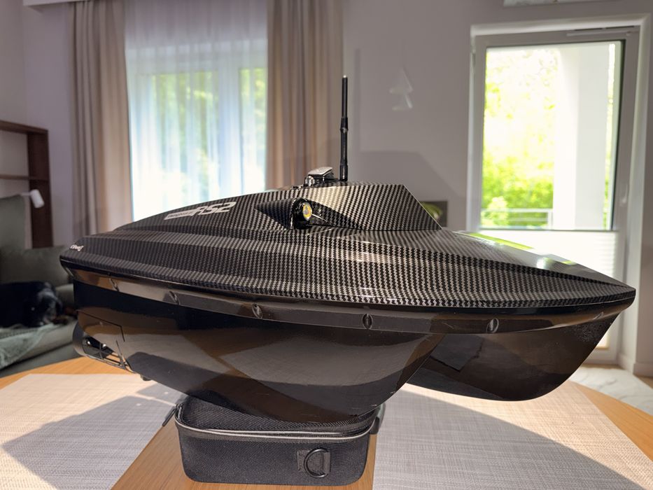 Łódka RC Viking Boat RS2 Carbon ALL IN ONE