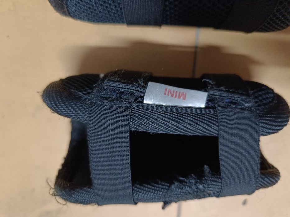 Proteções para hóquei em patins ( luvas, joelheiras e caneleiras)