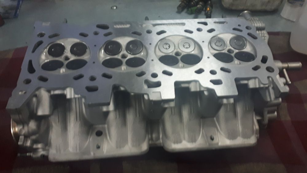 Głowica Toyota Avensis 2.0 AZS 9