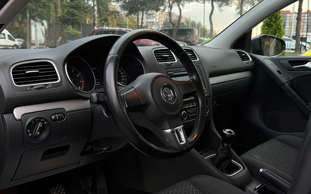 Volkswagen Golf 2011
