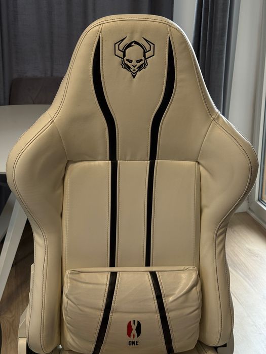 Fotel gamingowy biało czarny - Diablo X-One