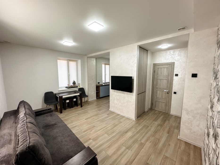 квартира 2 кім. центр .