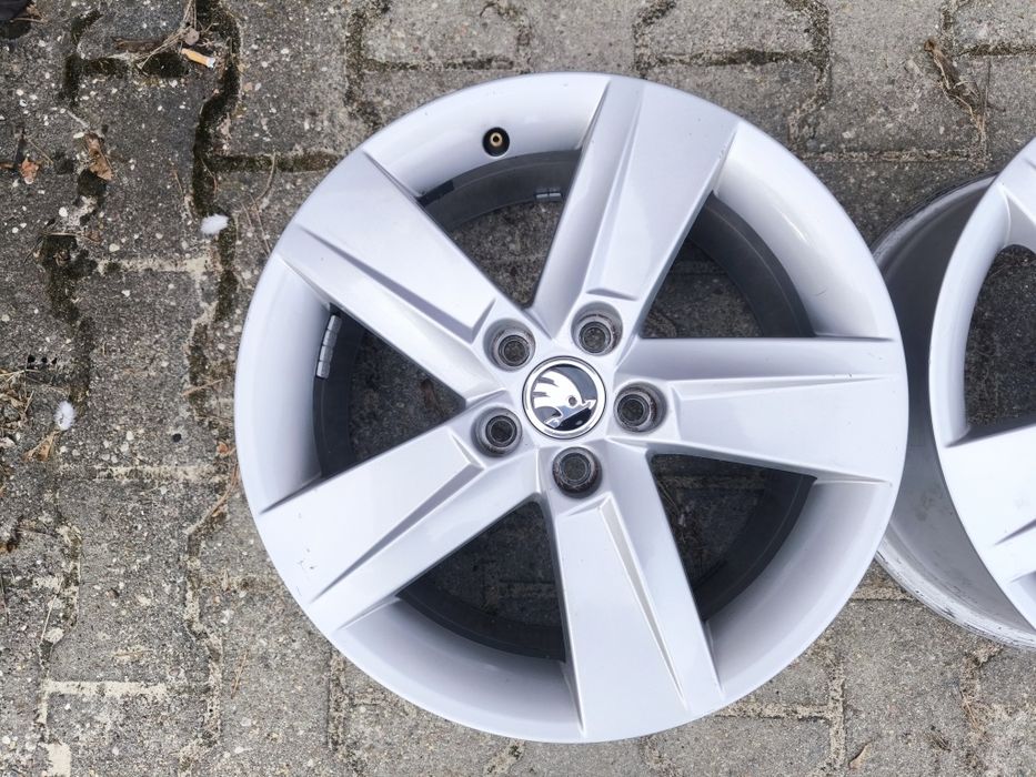 Felgi Aluminiowe 16 Cali 5x100 7Jx16 ET46 Skoda Fabia Rapid