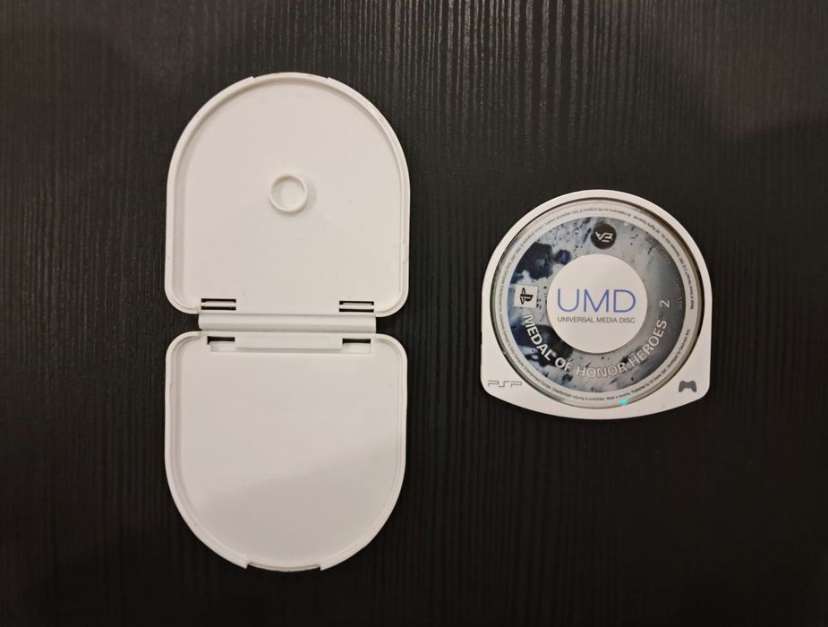 Jogo PSP - Medal of Honor: Heroes 2