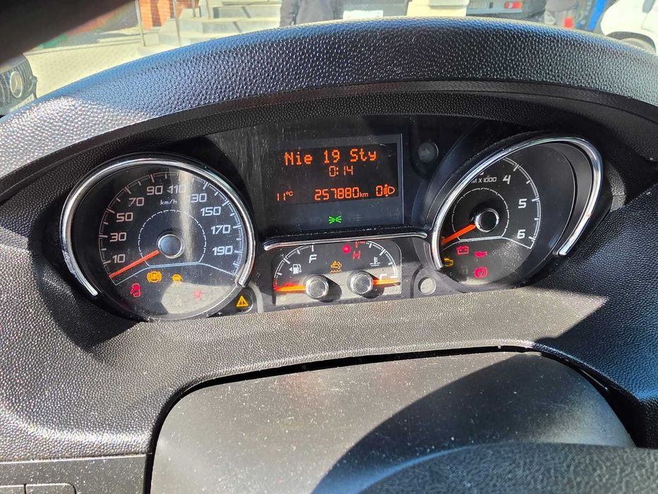 sprzedam opel movano C laweta