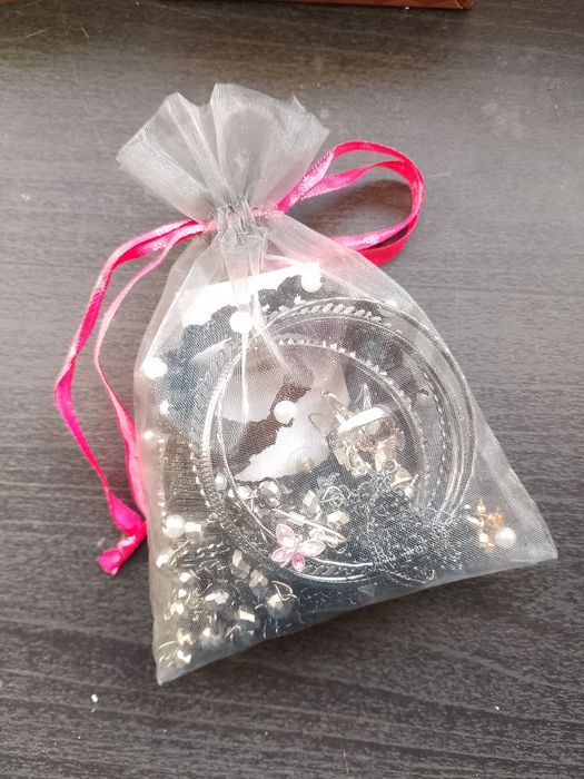 Saco jóias misteriosas