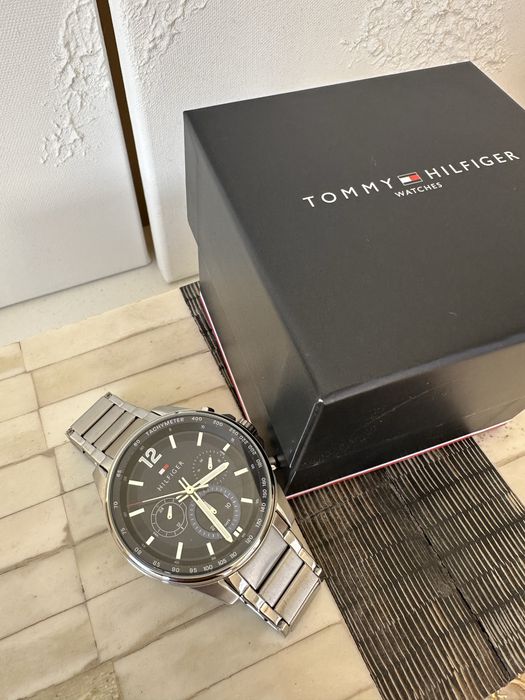 Relogio tommy hilfiger como novo