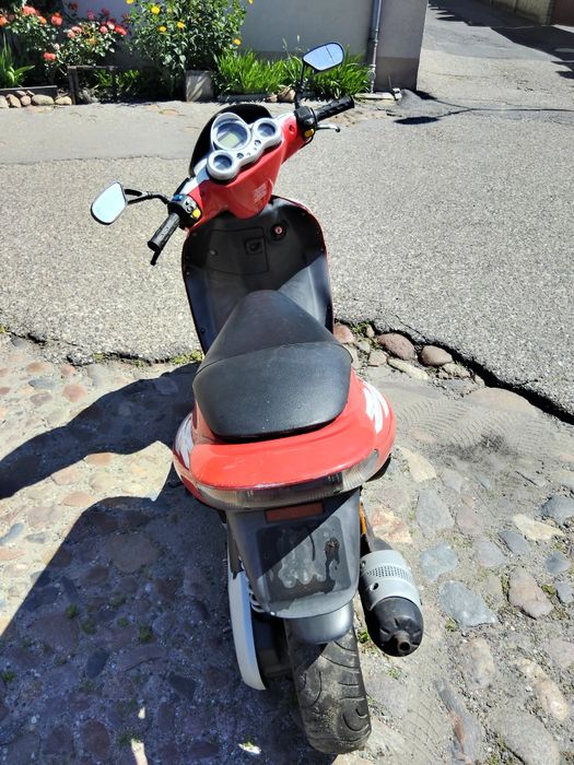 Malaguti F15 50cm3 2008r Owiewki lampy licznik śilnik elektry kołaka