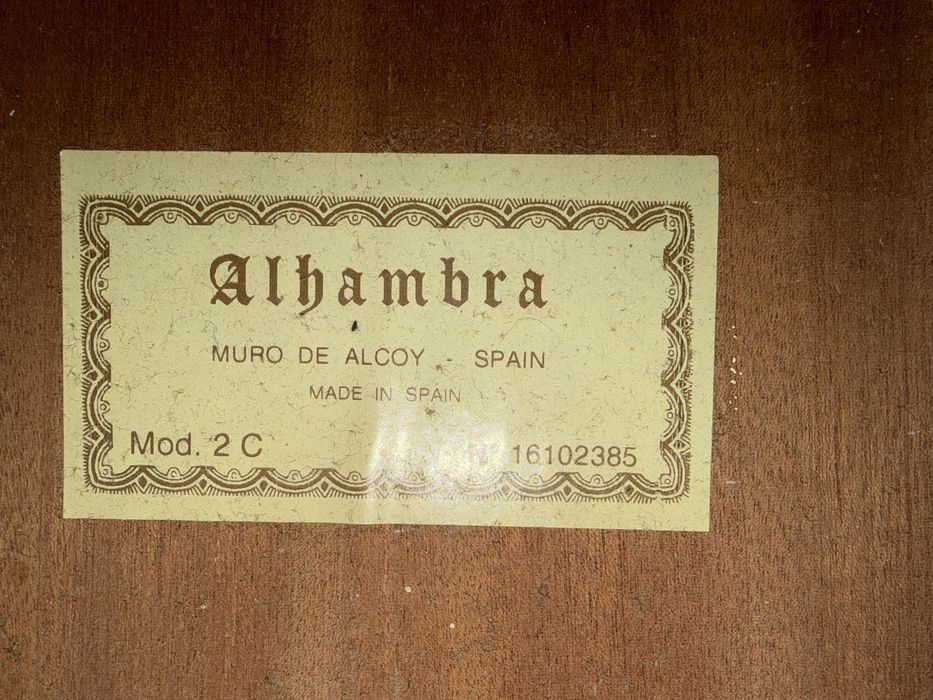 Guitarra Alhambra c2