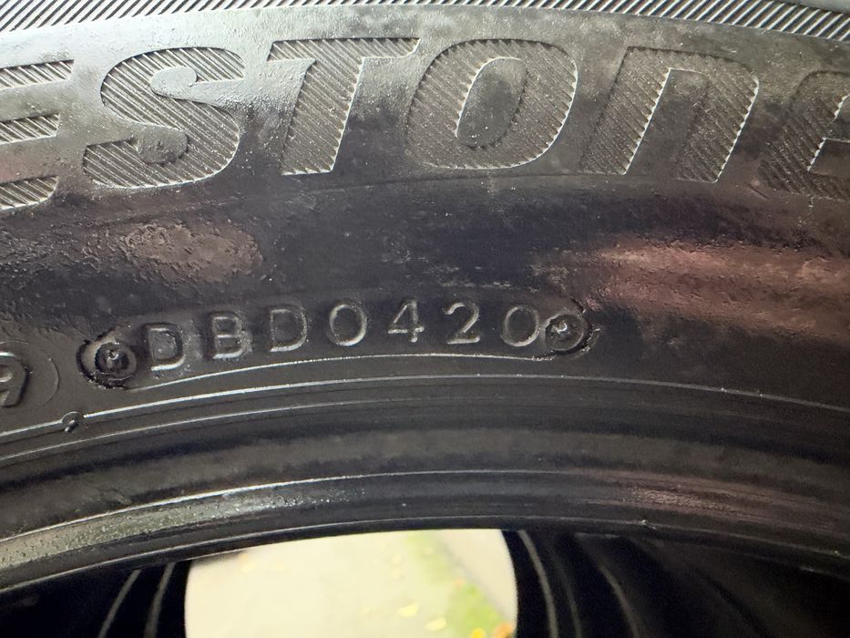 Bridgestone Blizzak 235/55 R20