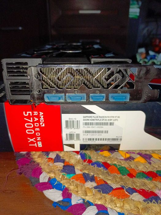 SAPPHIRE RX5700XT 8GB GDDR6 - pudło, bdb stan!