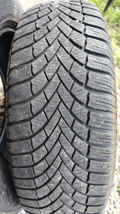 Opony zimowe Bridgestone 215/70 16