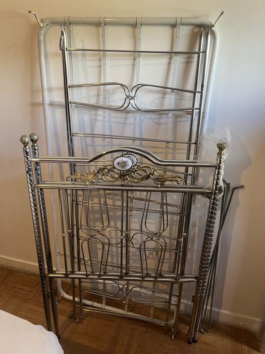 Cama de ferro bebé