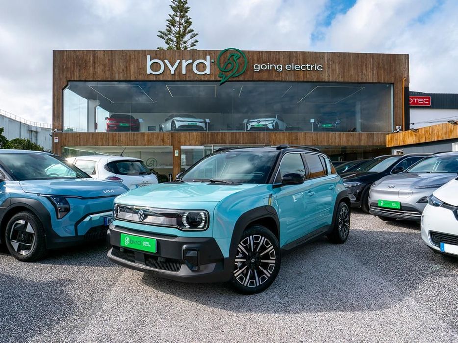 Renault 4 E-Tech 52 kWh Iconic Autonomia Conforto