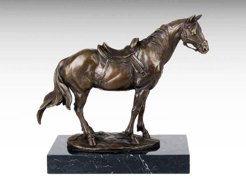 Escultura de bronze - Cavalo selado