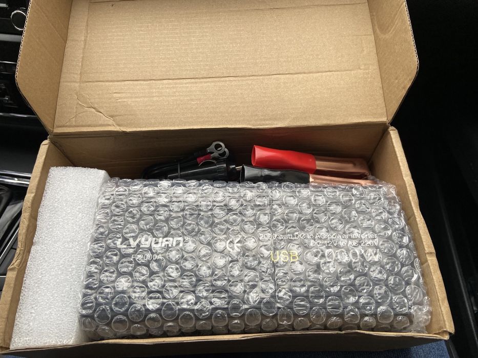 Інвертор 12в до 220в 2000W