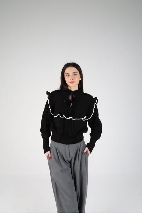 Светр з рюшами чорний one size