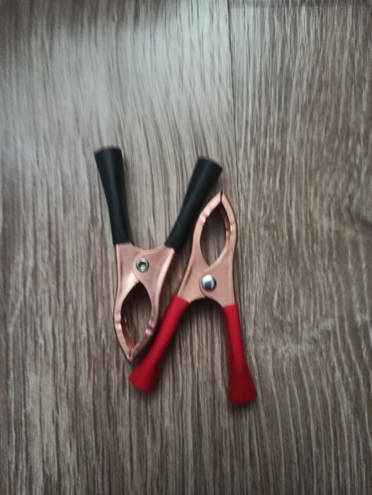 Продам клемник (краби), крокодили