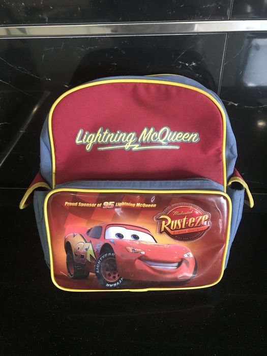 Mochila escolar menino