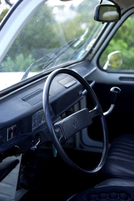 Renault 4L GTL de 1981 foto 2