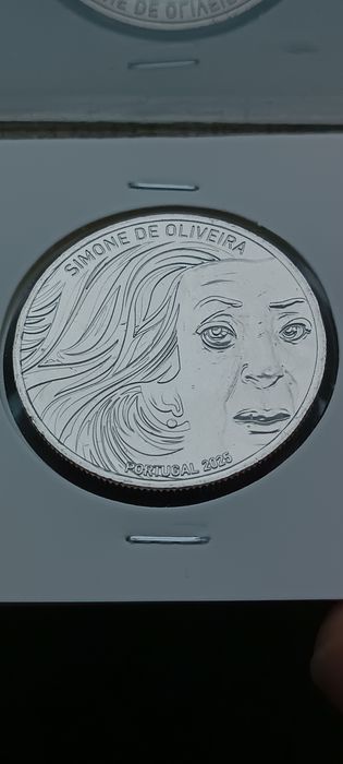 Portugal 2025 - Moeda 5€  normal - Simone de Oliveira - Diva Eterna