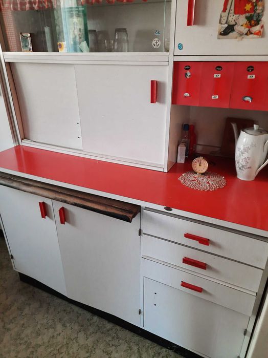 Meble kuchenne z czasów PRL