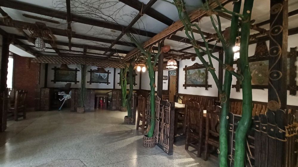 Продається готельно-рестораний комплекс.